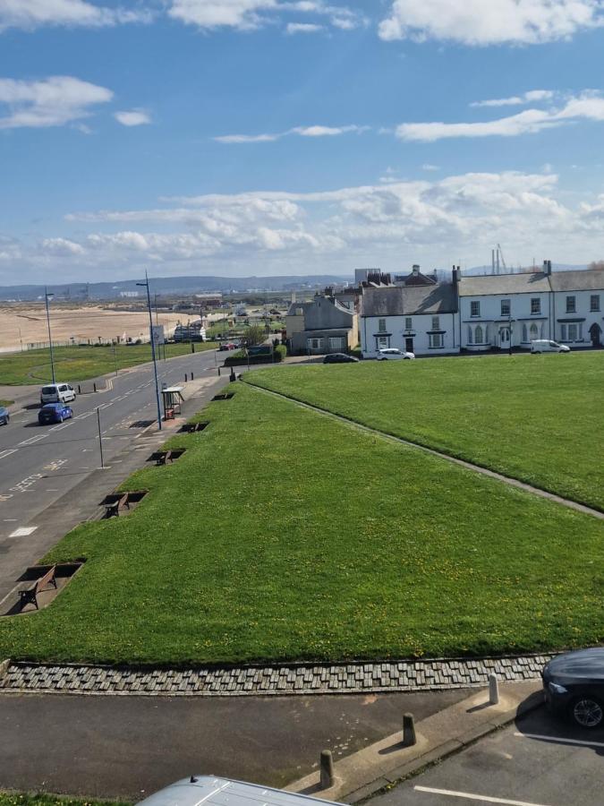 2 The Green, Exceptional Large House, Sea Views Loads Of Bathrooms Seaton Carew Buitenkant foto
