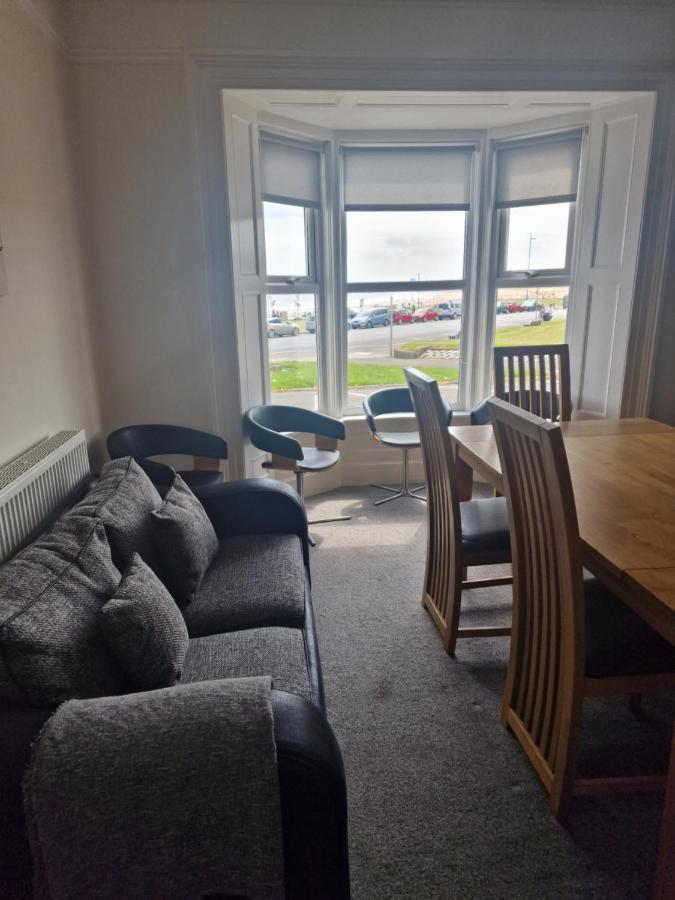 2 The Green, Exceptional Large House, Sea Views Loads Of Bathrooms Seaton Carew Buitenkant foto