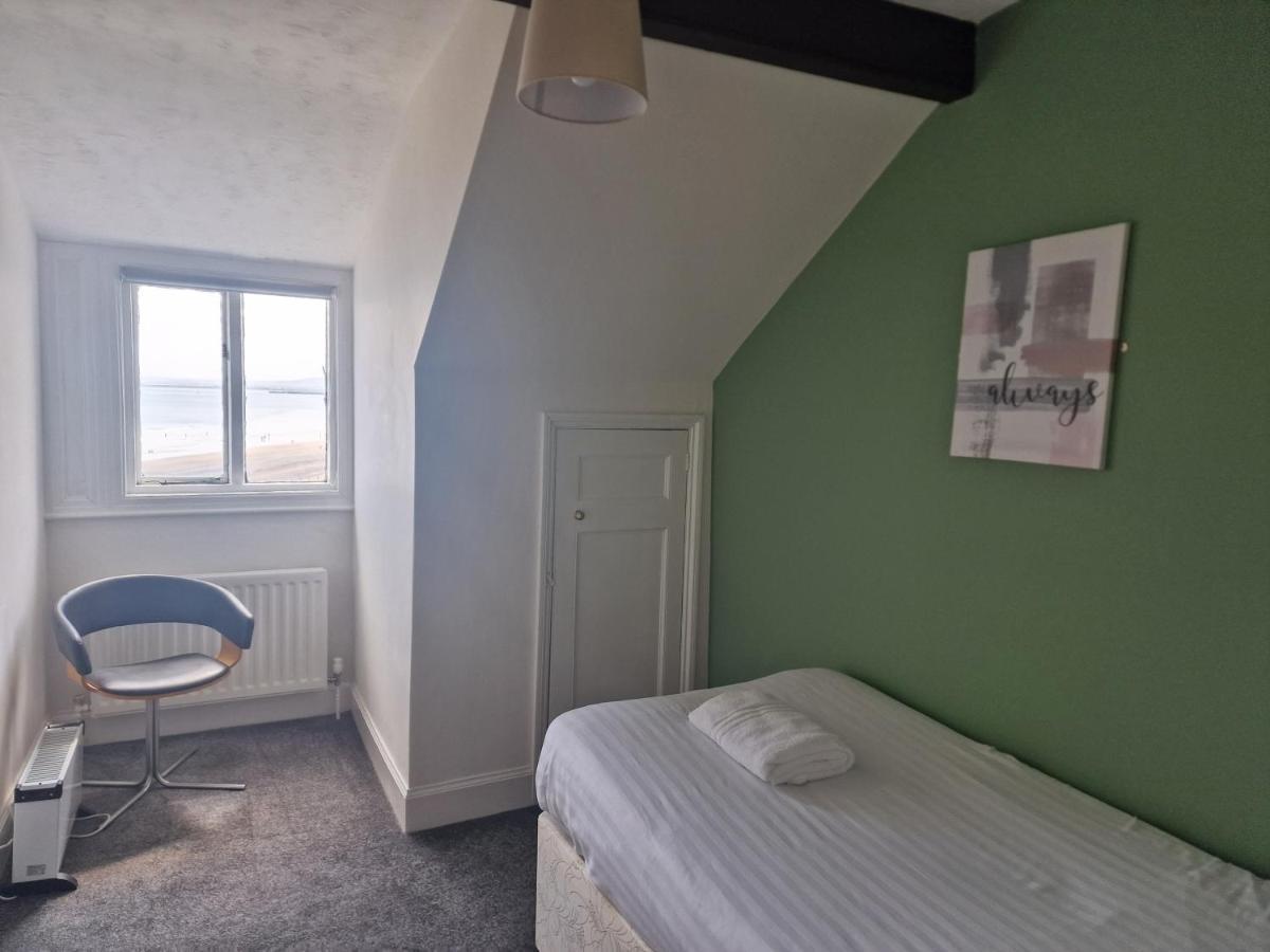 2 The Green, Exceptional Large House, Sea Views Loads Of Bathrooms Seaton Carew Buitenkant foto