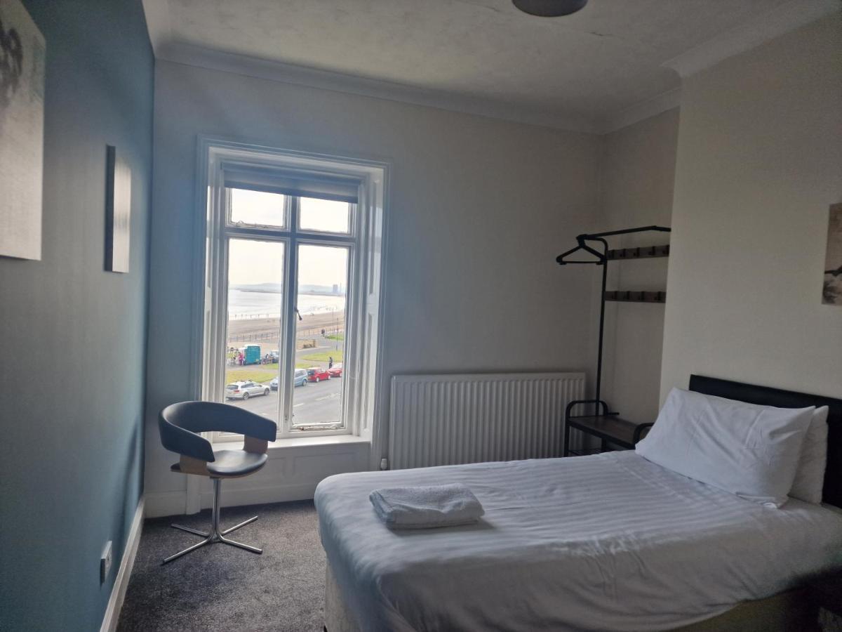 2 The Green, Exceptional Large House, Sea Views Loads Of Bathrooms Seaton Carew Buitenkant foto